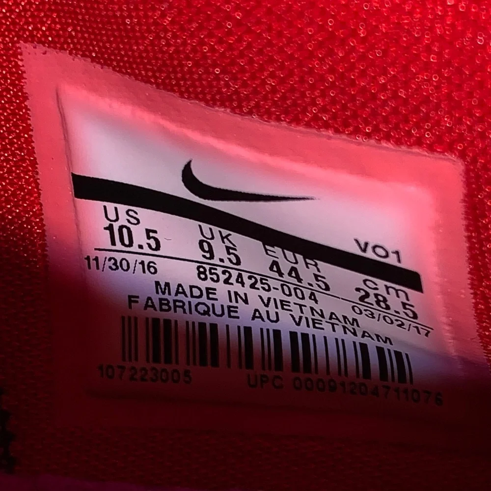 Nike Mens Kobe A.D. ‘Flip the Switch’ Black Basketball Sneakers with Red Accents